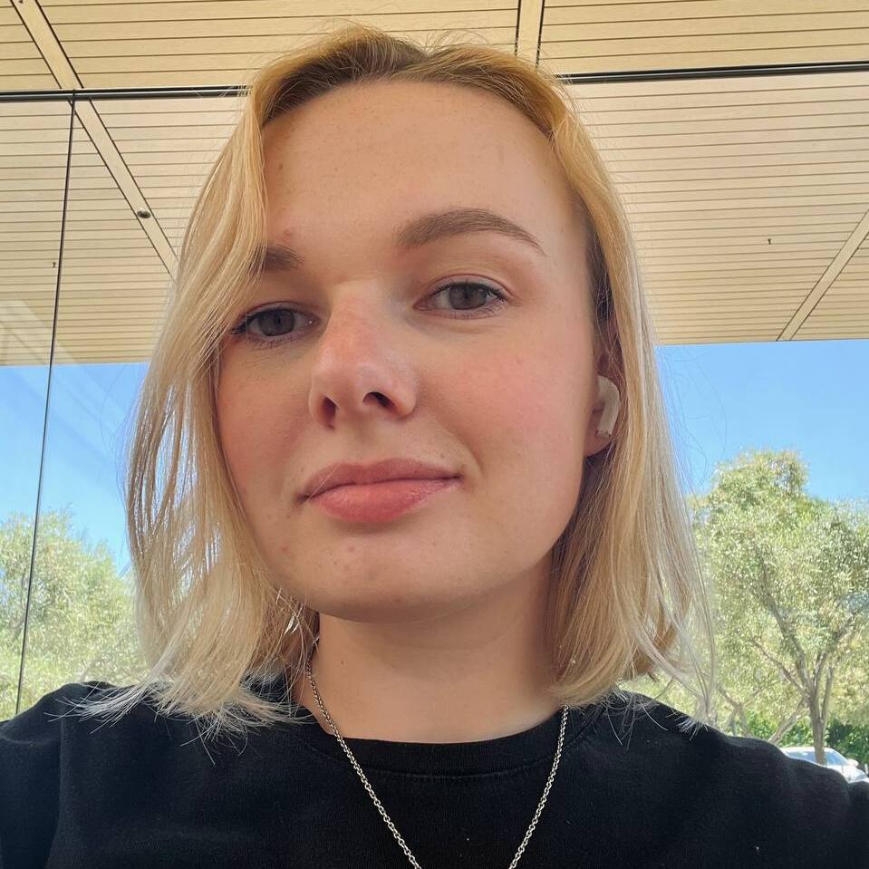 Alena Vinogradova photo